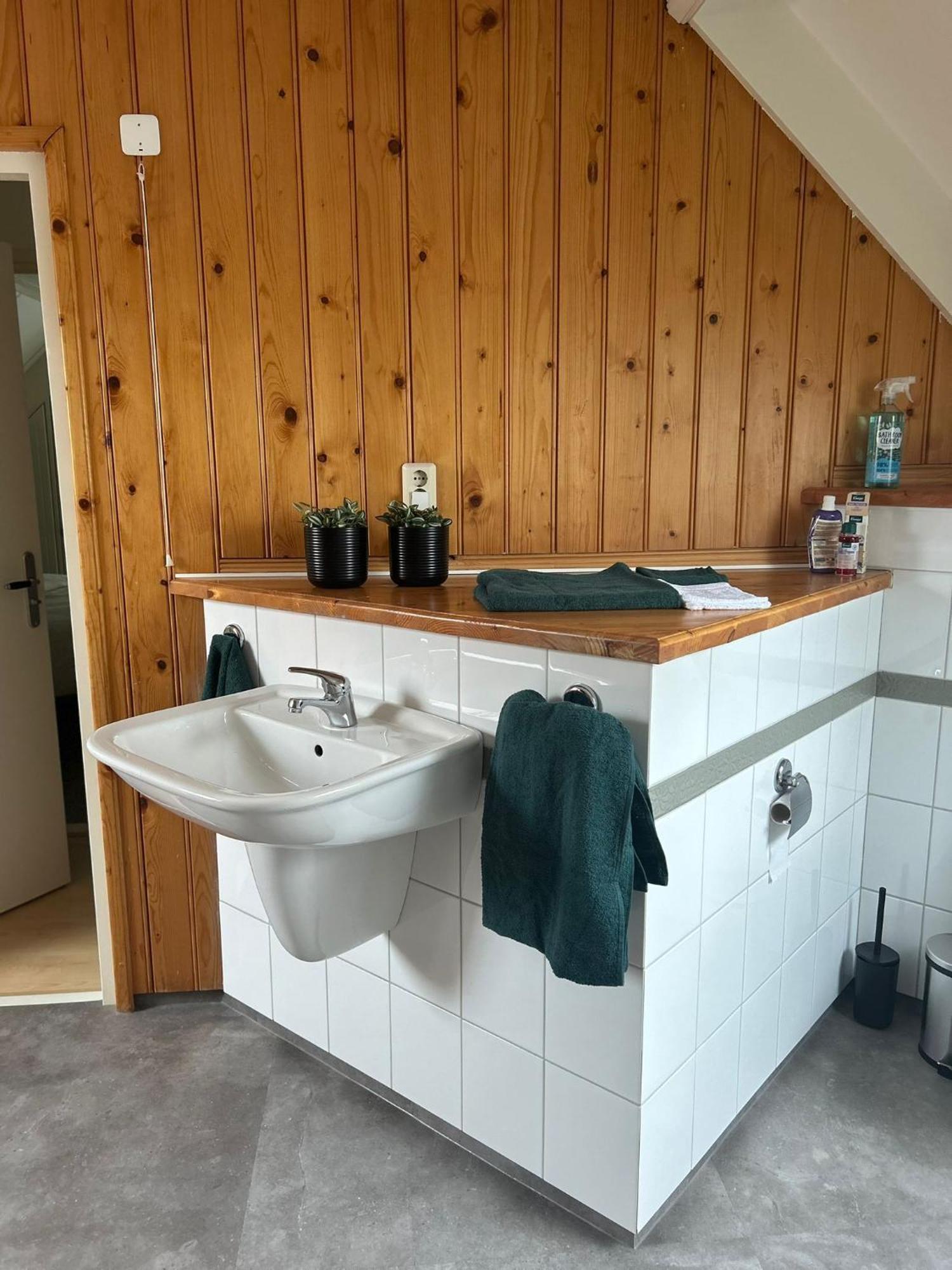 B En B Bij Kees & Dees Bed & Breakfast Nieuwerkerk  Eksteriør bilde